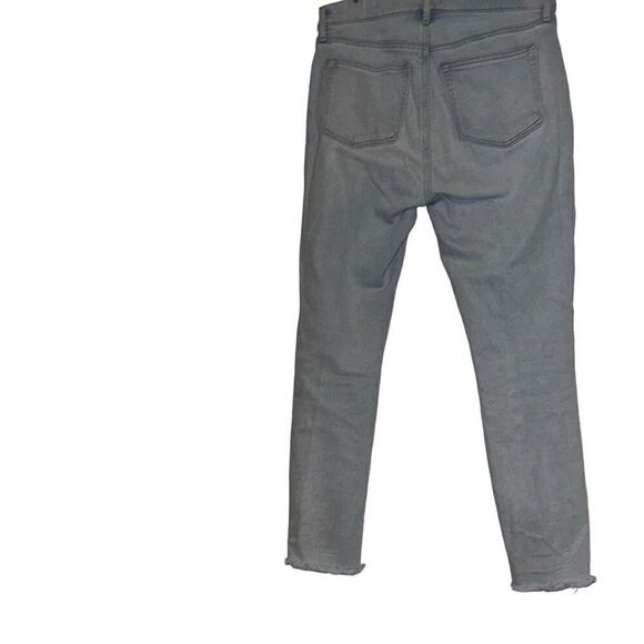 LOFT Ladies Size 28P Light Wash Distressed High Waist Raw Hem Skinny Ankle Jeans - Picture 10 of 14